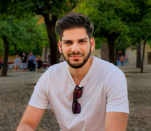 Arin Noshadi, Sekretariat und Security